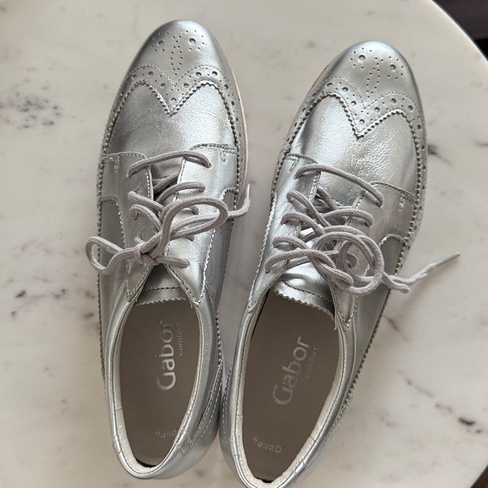 Gabor Metallic Oxfords Shoes Size 9